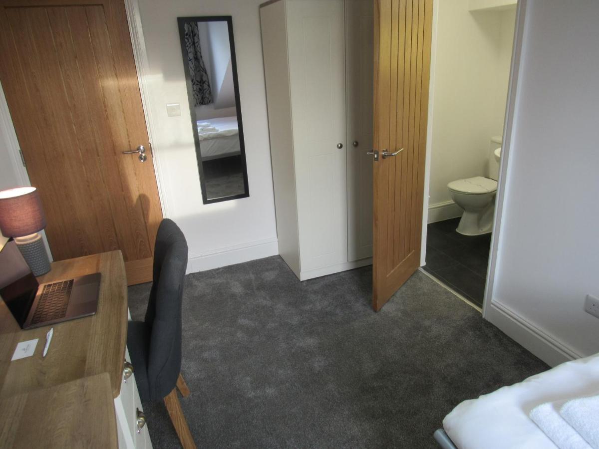 The Tas Suites - Tas Accommodations CBG Εξωτερικό φωτογραφία