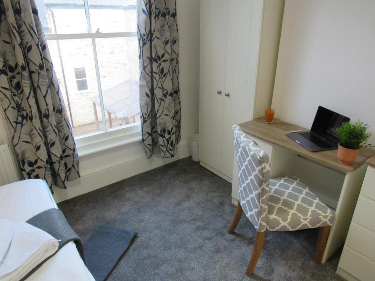 The Tas Suites - Tas Accommodations CBG Εξωτερικό φωτογραφία