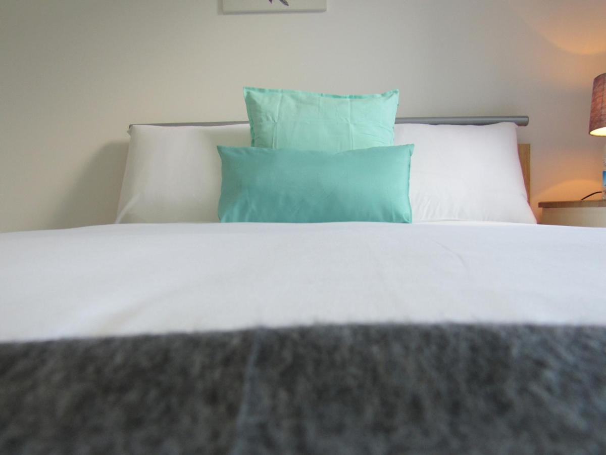 The Tas Suites - Tas Accommodations CBG Εξωτερικό φωτογραφία