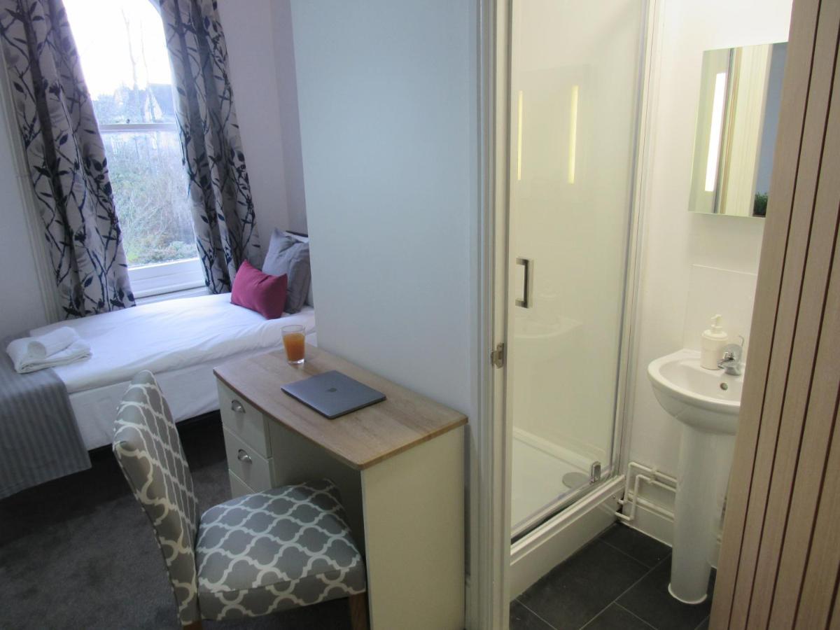 The Tas Suites - Tas Accommodations CBG Εξωτερικό φωτογραφία